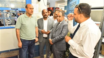 محافظ أسيوط يتابع ميدانيًا انتظام تقديم خدمات مبادرة 