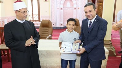 محافظ المنوفية يشهد تكريم حفظة القران الكريم والموهوبين بشبين الكوم