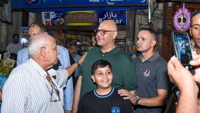  جولة مفاجئة لمحافظ الإسكندرية تنهي تعديًا على الطريق العام وتحيل واقعة سرقة تيار للتحقيق