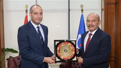 افتتاح الدورة الرابعة لمعرض السويس للكتاب بمشاركة 37 دار نشر