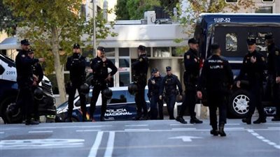 الشرطة الإسبانية تفكك شبكة كبيرة لتهريب المهاجرين.. وتعتقل 78 شخصاً