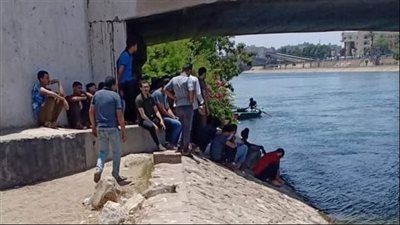 هربًا من حر الجو.. مصرع طالب غرقًا أثناء الاستحمام بنهر النيل بالمنيا