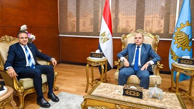 محافظ الغربية يناقش مع نقيب محامي غرب طنطا سبل التعاون المشترك 