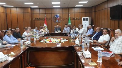 محافظ المنيا يوجه بسرعة تنفيذ تأشيرات الطلبات الجماهيرية