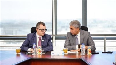 السياحة والتخطيط تبحثان تعظيم مساهمة القطاع في الاقتصاد المصري