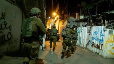 إصابة سبعة فلسطينيين في اعتداءات قوات الاحتلال والمستعمرين بالضفة الغربية