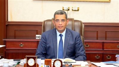 محافظ البحر الأحمر يحظر استغلال المواطنين ويحدد 140 جنيهًا لسعر متر المياه
