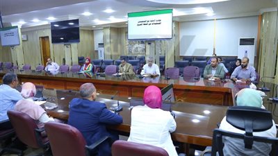 مناقشة المشروعات المقترحة للتكيف مع التغيرات المناخية بكفرالشيخ