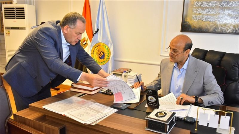 محافظ أسيوط 