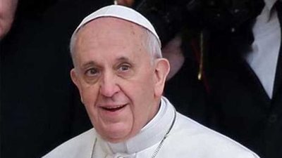 موكب بابا الفاتيكان يغادر مطار القاهرة ويتجه إلى القصر الرئاسى