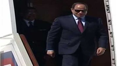 السيسي يصل القاهرة بعد زيارة رسمية إلى الإمارات استمرت يومين