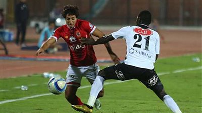 البدري يعنف 