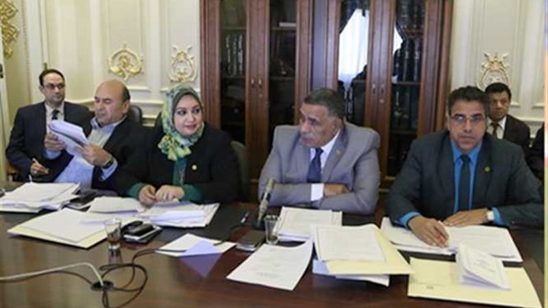 القوي العاملة بالبرلمان