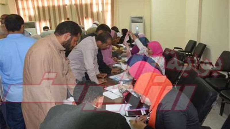 826 طلب لتقنين أراضى