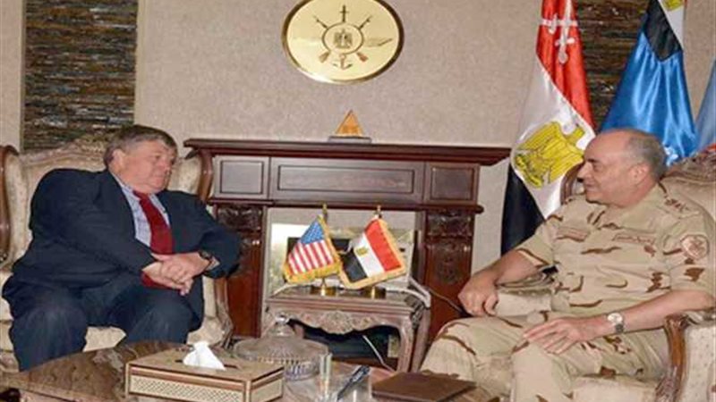 رئيس الأركان يلتقي