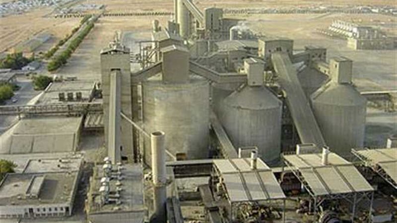 طرة للاسمنت تحتفل