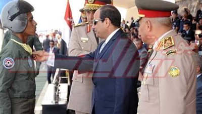 السيسي يصدق على قرار تعيين خريجي الكليات العسكرية برتبة ملازم تحت الاختبار