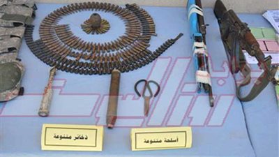 المتحدث العسكرى : ضبط أسلحة وزخائر وملابس عسكرية بأوكار تكفيرية بشمال سيناء