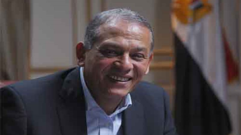 السادات : نراجع بدقة