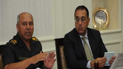 «مدبولي» و«الوزير» يتابعان تنفيذ مشروعات الإسكان