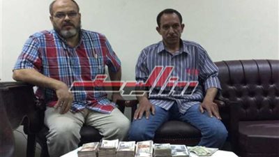 ضبط صاحبي مكتب استيراد لتجارتهما في النقد الأجنبي