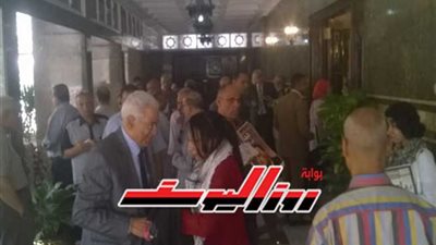 بالصور .. المواطنون يتوافدون على ضريح جمال عبد الناصر في ذكرى وفاته