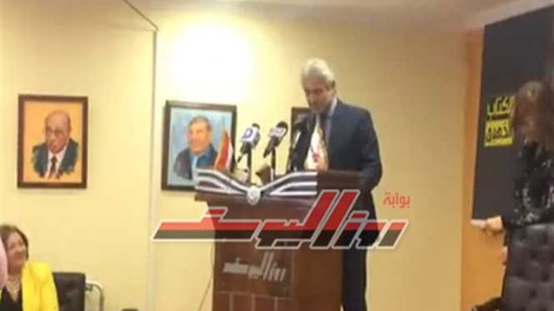 في حفل توقيع «هيكل