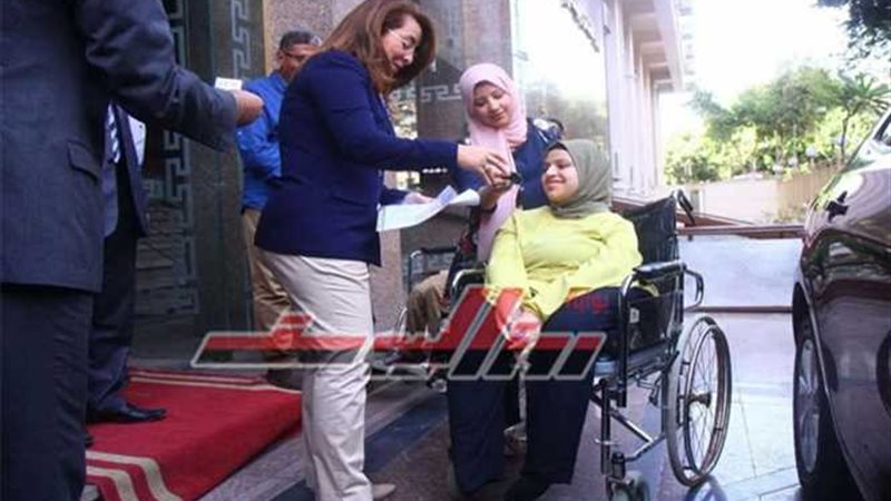 السيسي يشتري سيارة