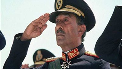 أبطال فى عيون وقحة