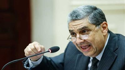 وزير الكهرباء يعترف: هناك أخطاء فى تحصيل الفواتير