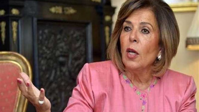 مشيرة خطاب فى جولة