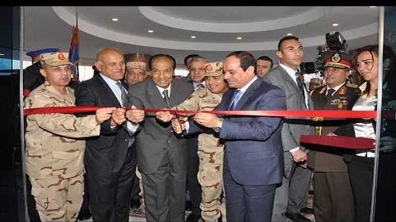 الرئيس السيسى يفتتح