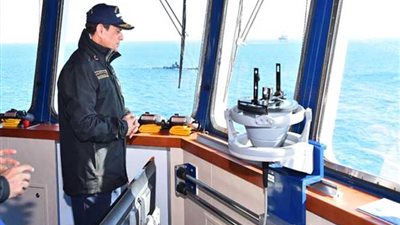 السيسي يشهد المناورة البحرية 