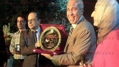 بالصور.. المصري للتعاون الثقافي يستقبل أبطال أكتوبر بالزهور والموسيقى العسكرية