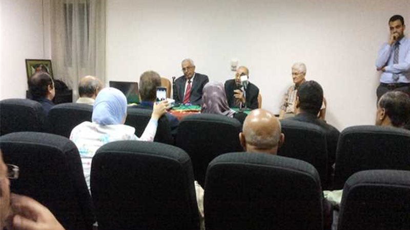 دقيقة حدادً​ا​ على