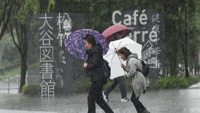 إعصار لان يضرب اليابان