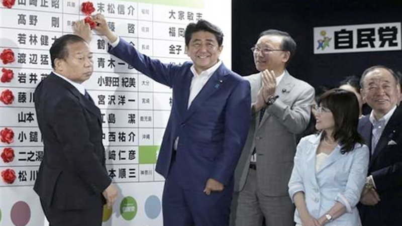 آبي يحقق فوزاً مدوياً