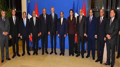 السيسي يلتقي وزير الاقتصاد والمالية الفرنسي ويشهد التوقيع على 4 خطابات نوايا