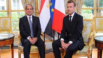 السيسي يلتقي وزير الداخلية الفرنسي ورئيس شركة الكهرباء والغاز