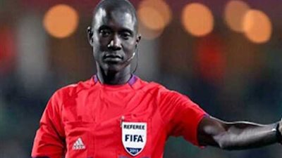 باكاري جاساما يدير نهائي الأهلي والوداد الإفريقي