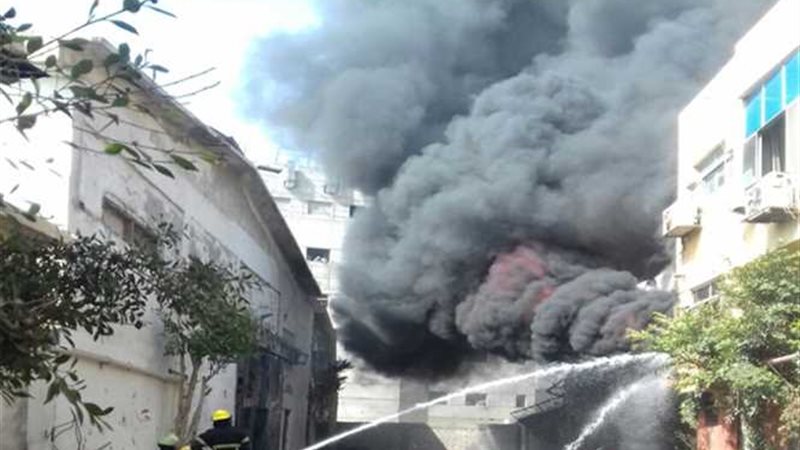 عاجل ...حريق بمصنع