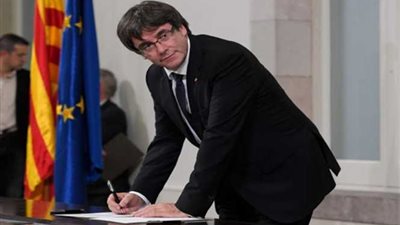 هروب رئيس إقليم كاتالونيا لبروكسل