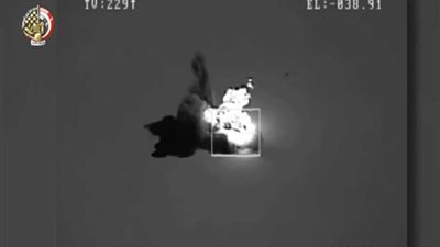 بالفيديو ..اللقطات الأولى لتدمير 6 سيارات مسلحة بالحدود الغربية