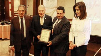 وزراء ورؤساء جامعات في حفل تكريم 