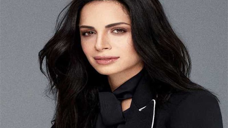 آمال ماهر تروج لألبومها