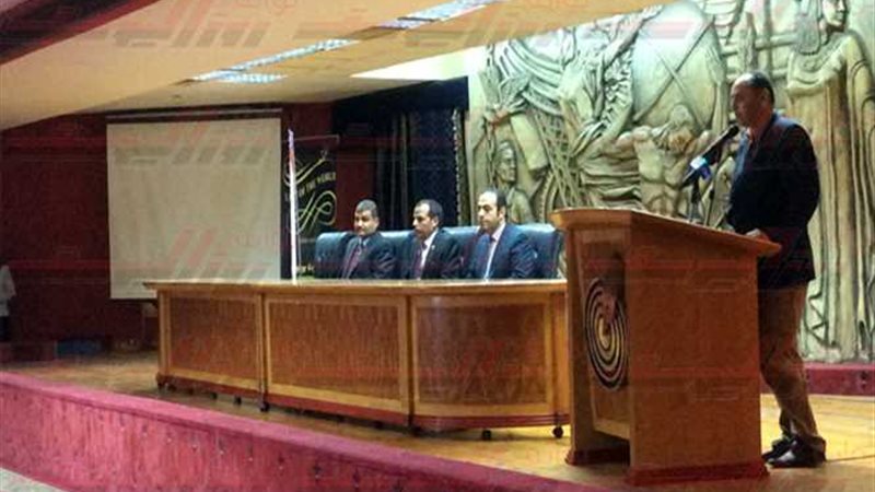 دقيقة حدادًا على