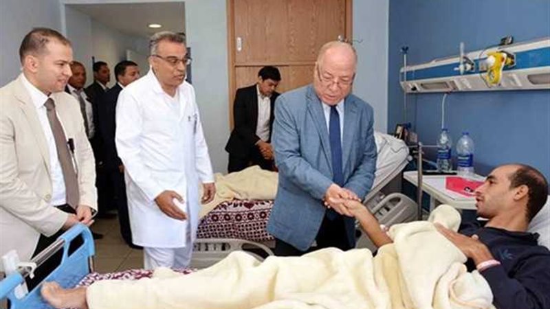 وزير الثقافة يزور