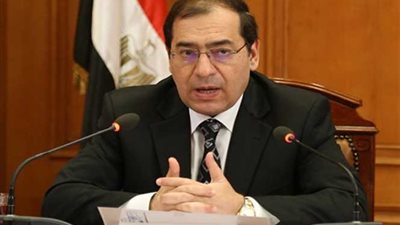 وزير البترول يبحث مع مسؤولين فرنسيين فرص الاستثمار بالقطاع