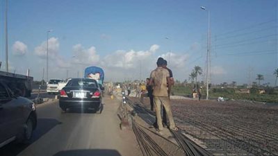 بسبب كوبرى الكركون.. تعطل الحركة المرورية بالطريق الدولى الساحلى