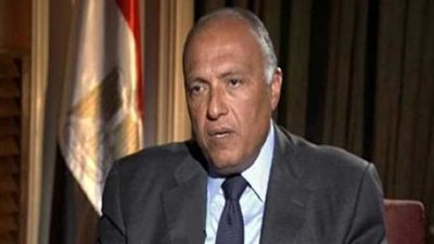 وزير الخارجية يعود للقاهرة بعد زيارة لليونان